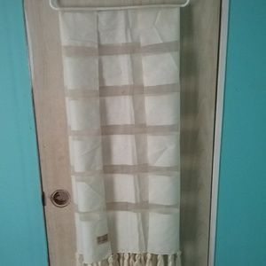 Vintage hand knotted fringed shawl